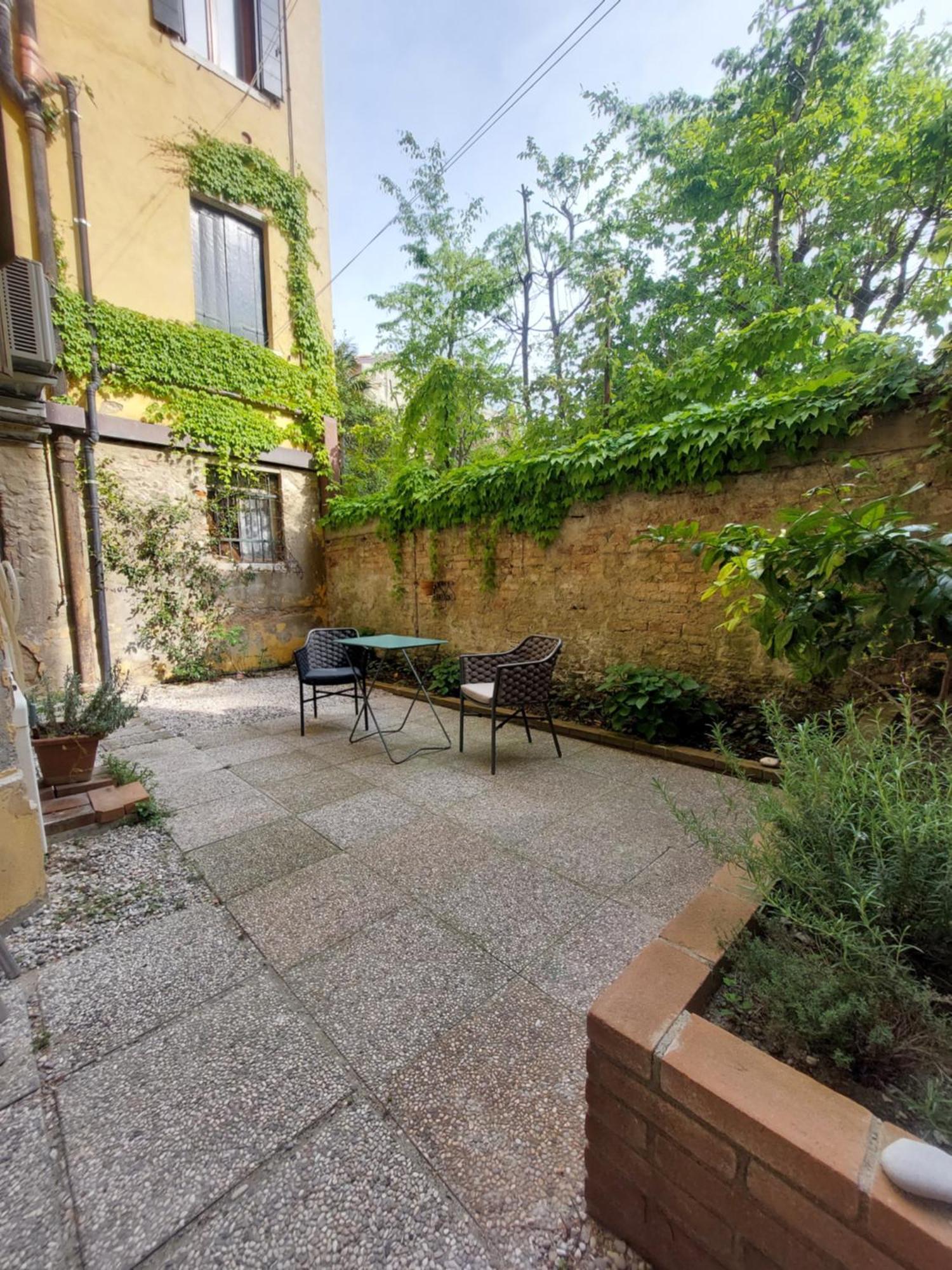 Ca' Francesca Terrace In * Venise